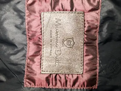 Chaqueta acolchada Massimo Dutti burdeos con capucha - miniatura 2