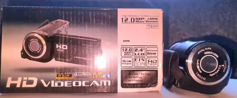 Videocámara HD 12MP con Pantalla LCD 2.4" - 1
