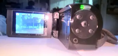 Videocámara HD 12MP con Pantalla LCD 2.4" - miniatura 4