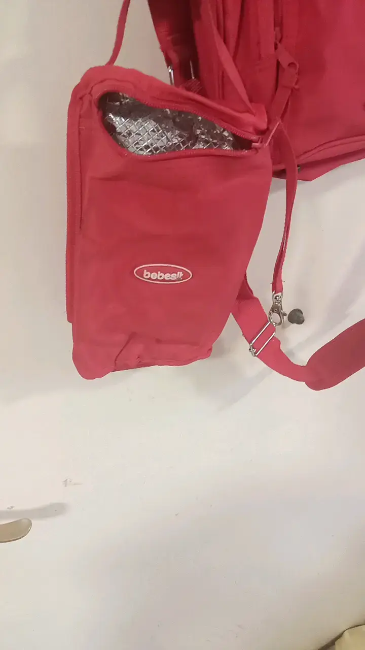 Bolso maternal rojo Bebesit con compartimentos - 3