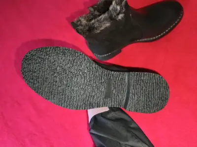 Botines de cuero negro con forro de piel sintética - miniatura 3