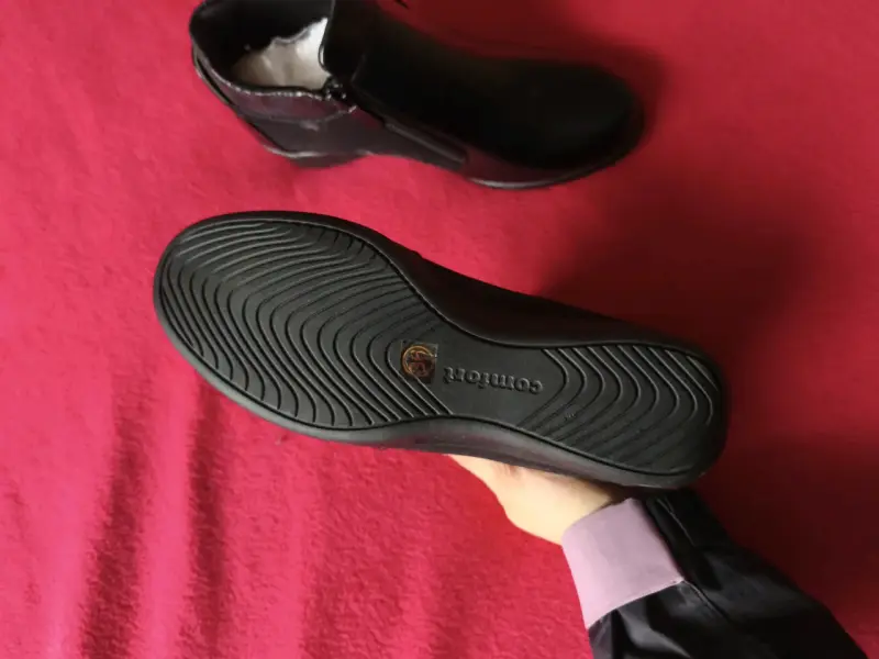 Botines negros de cuero con cierre lateral - 3