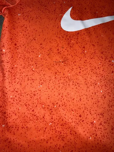 Polera deportiva roja para niño Nike Dri-FIT - miniatura 3