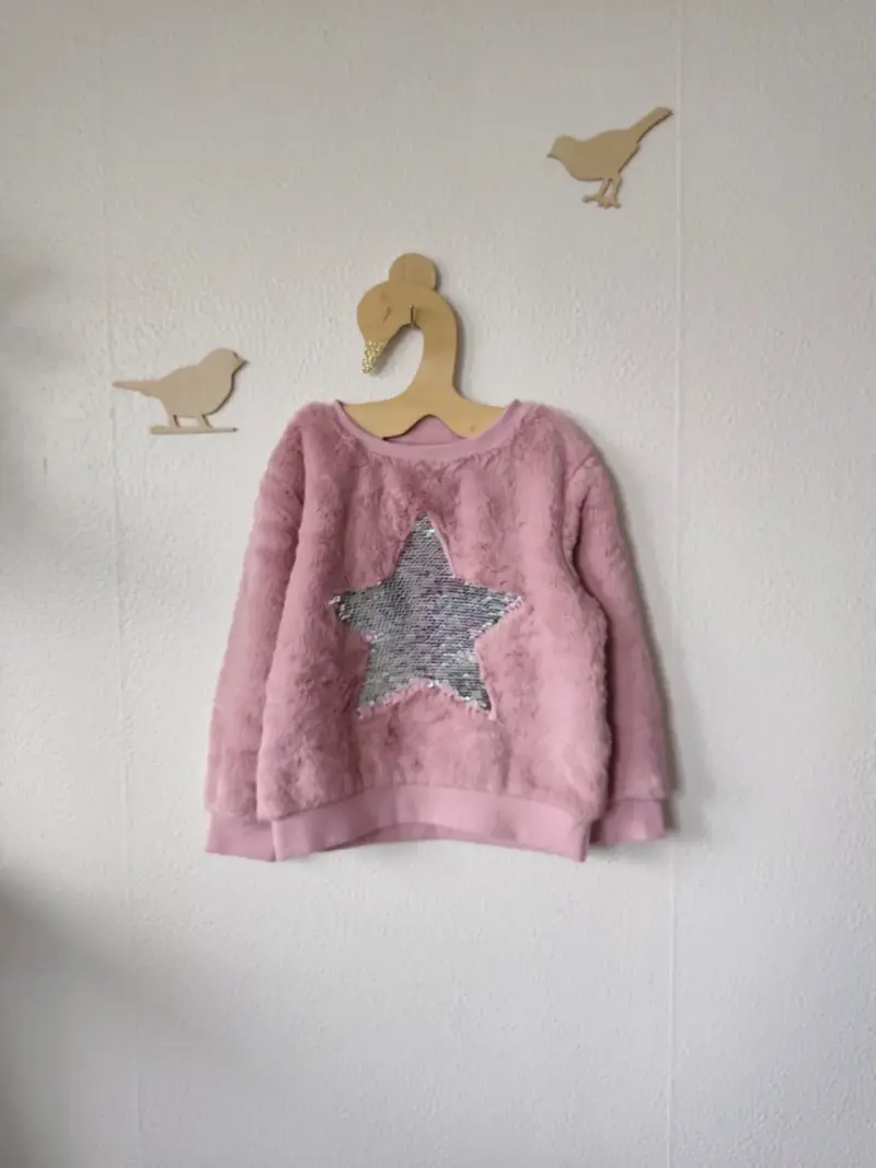 Polerón de niña rosado con estrella de lentejuelas - 1