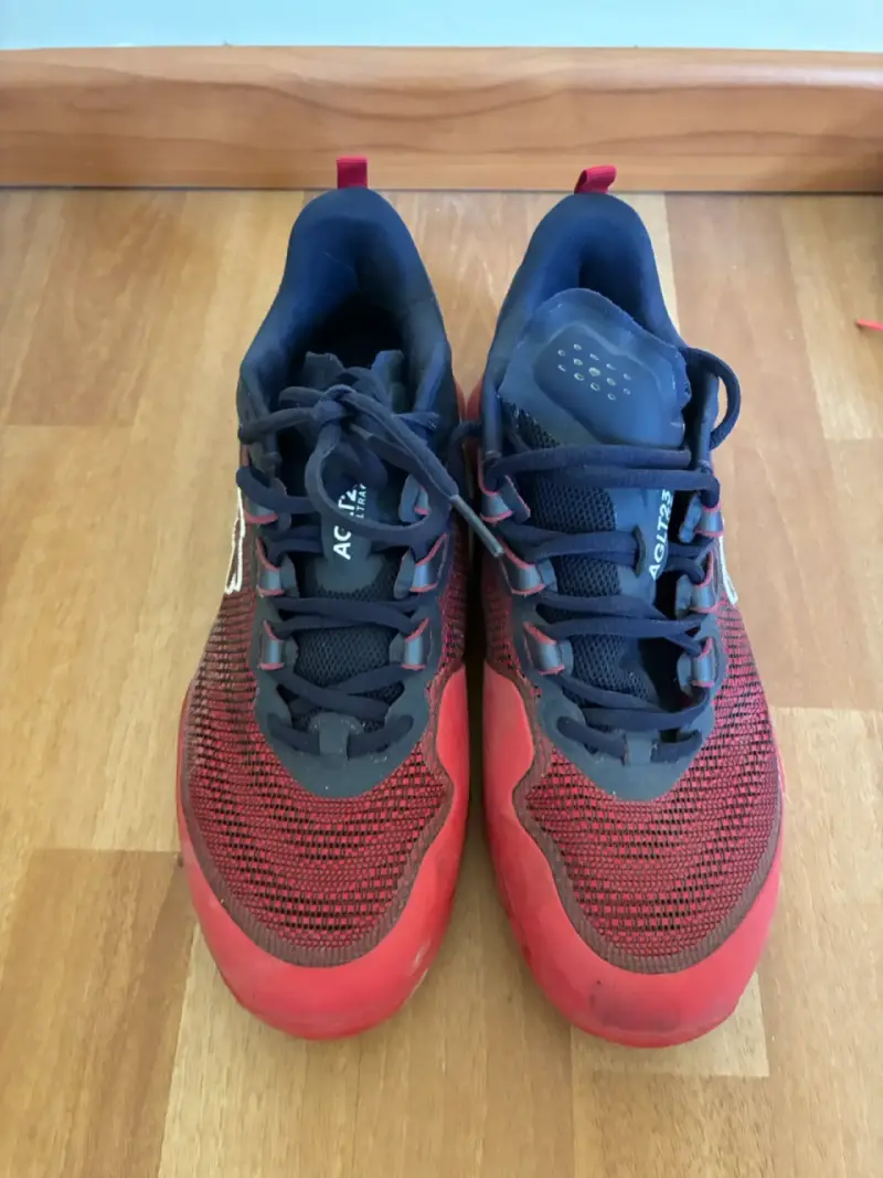 Zapatillas deportivas Lacoste rojas y negras - 2