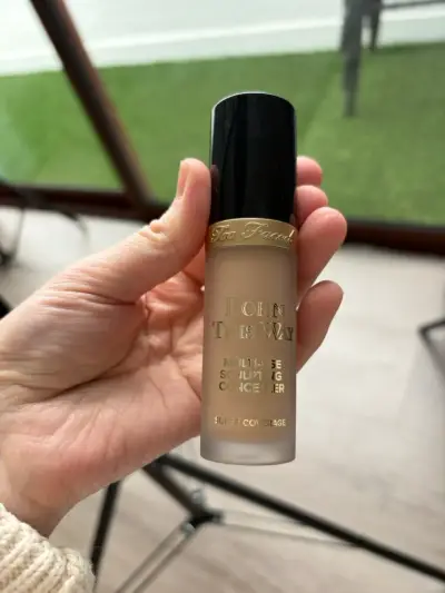 Corrector Too Faced Born This Way Light Beige - miniatura 1