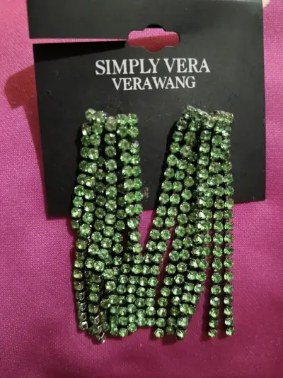 Pendientes largos verdes Simply Vera Vera Wang - miniatura 3