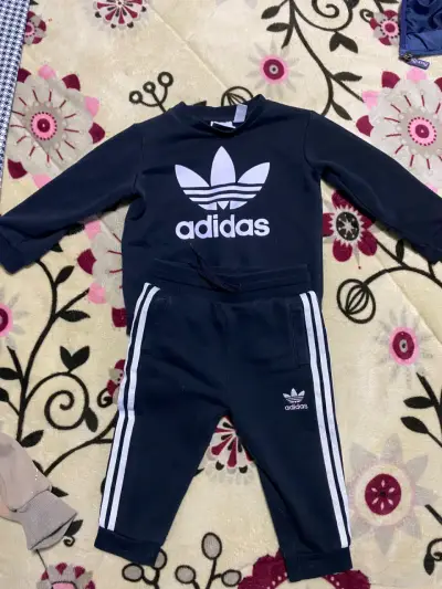 Conjunto deportivo para bebé Adidas negro - miniatura 1