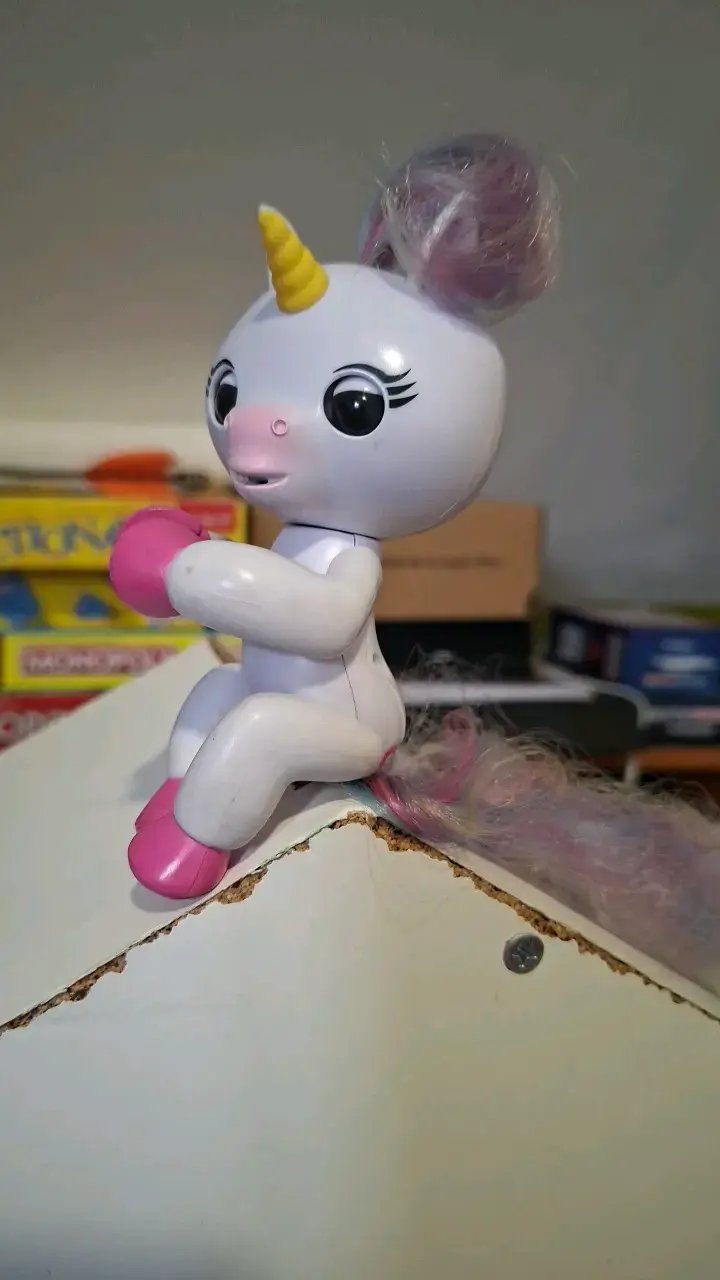 Juguete unicornio fingers interactivo con luces - 3