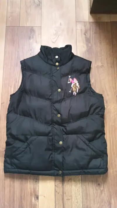 Chaleco Polo acolchado negro con logo bordado - miniatura 1