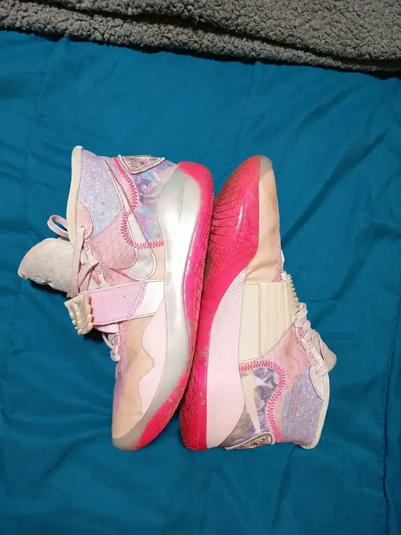 Zapatillas básquet KD rosas - 1