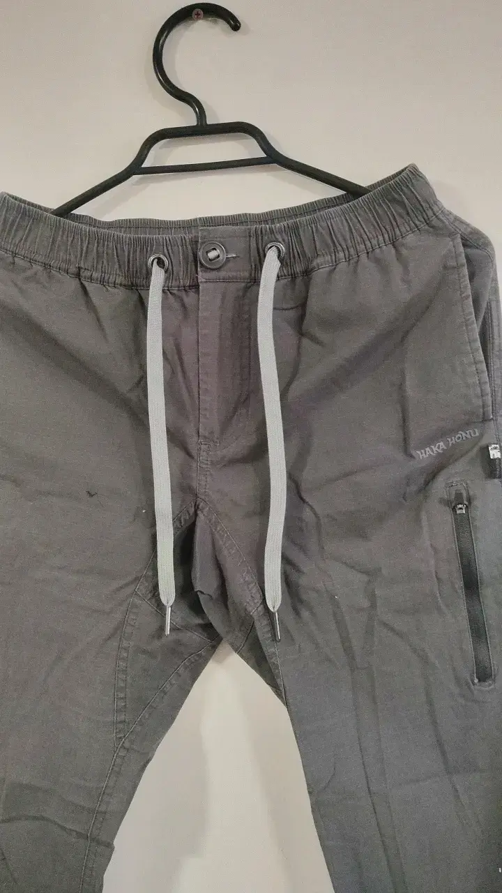 Pantalones deportivos grises con cordón Haka Honu - 2