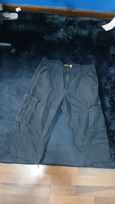 Jorts cortados cargo negros Opposite talla 50 - miniatura 1