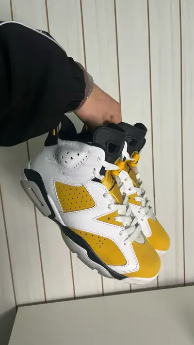 Jordan retro 6 yellow ochre talla 41 (26cm) - miniatura 3