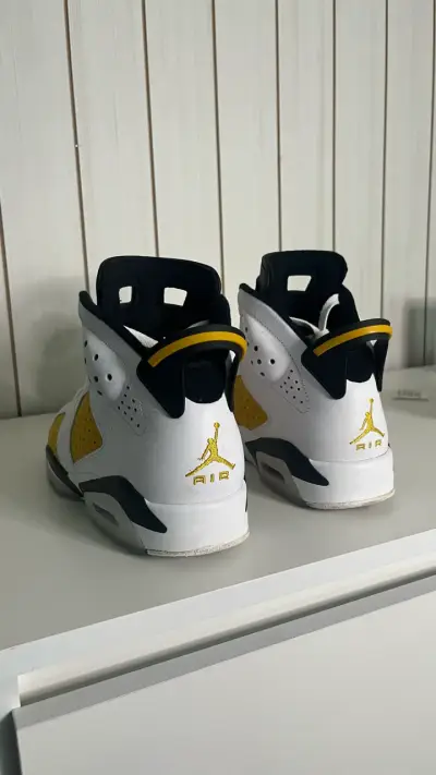 Jordan retro 6 yellow ochre talla 41 (26cm) - miniatura 4