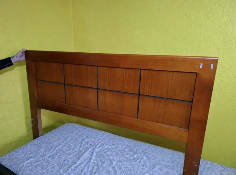 Marquesa de madera sin colchon - 1