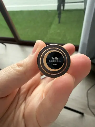 Corrector multiuso de alta cobertura tono Vainilla - miniatura 2