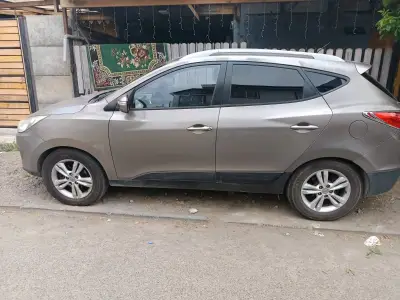 Hyundai Tucson 2012 en buen estado - miniatura 1
