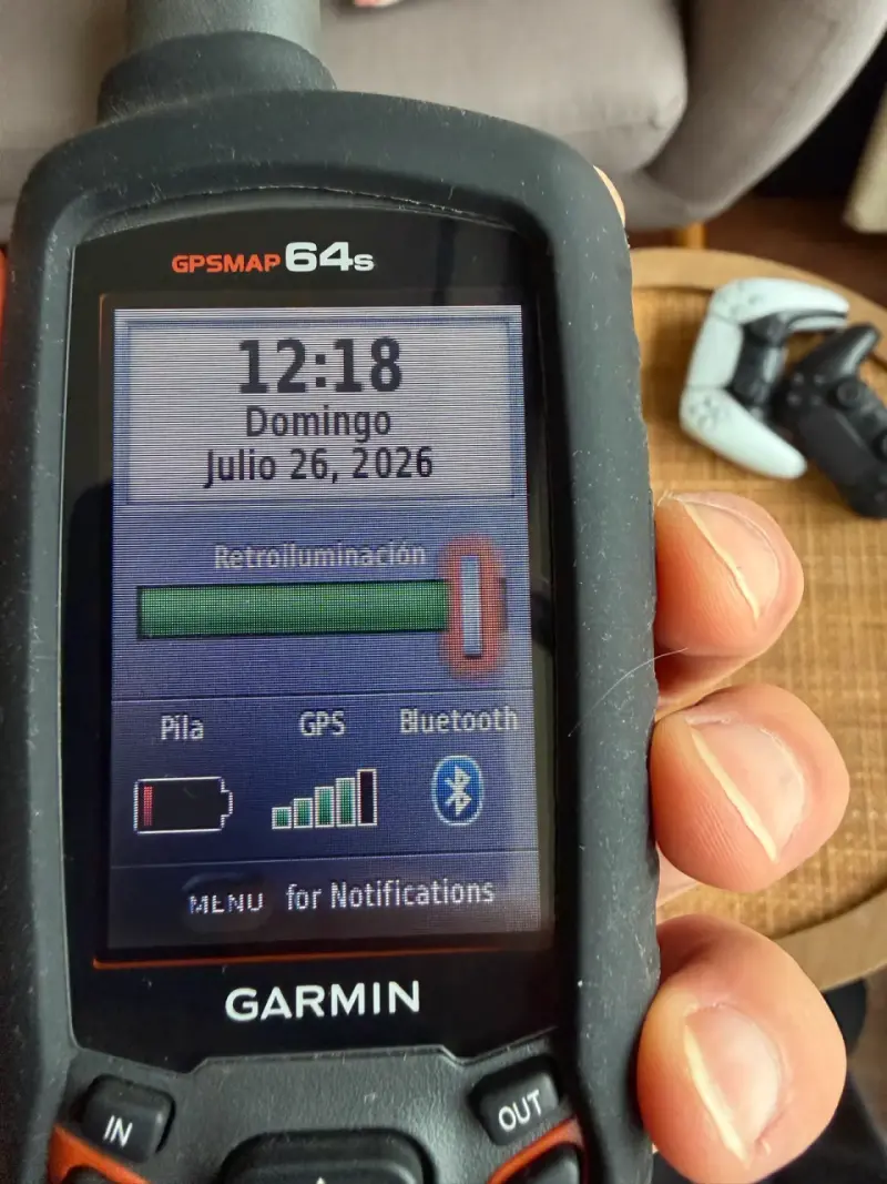 GPS portátil Garmin GPSMAP 64s con soporte - 5