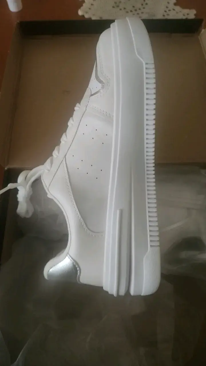 Zapatillas deportivas blancas para mujer - 2
