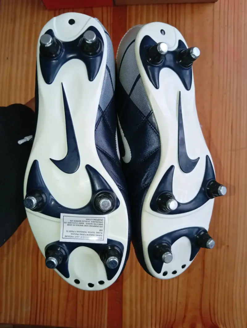 Botines de fútbol Nike Total 90 en blanco y azul - 3