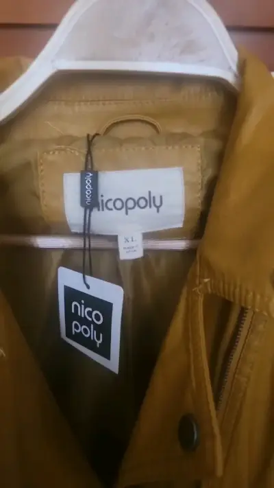 Chaqueta de cuero sintético mostaza Nico Poly - miniatura 2