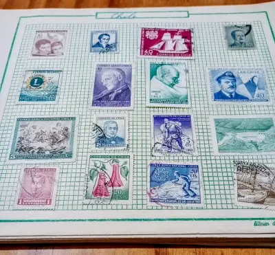 Álbum de Sellos Filatélicos con Colección Variada - miniatura 2