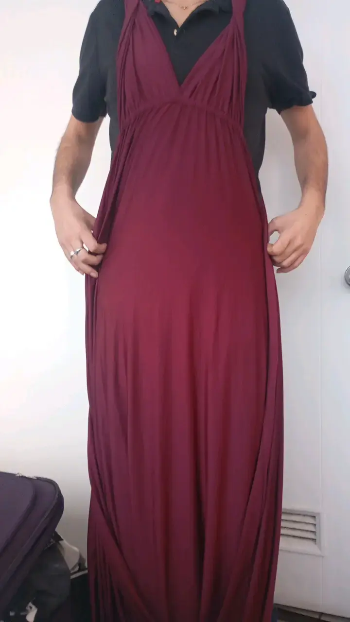 Vestido largo burdeos elegante para mujer - 1