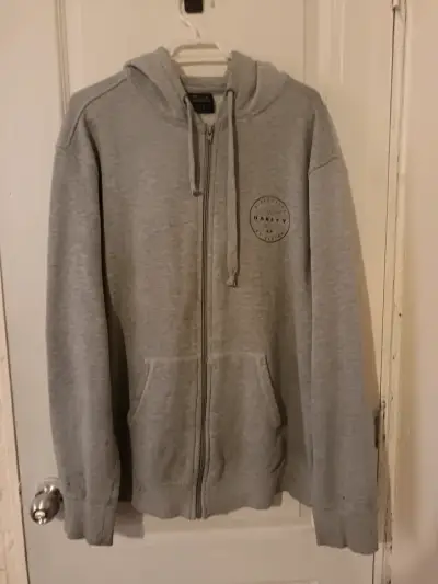 Polerón gris Oakley - miniatura 1