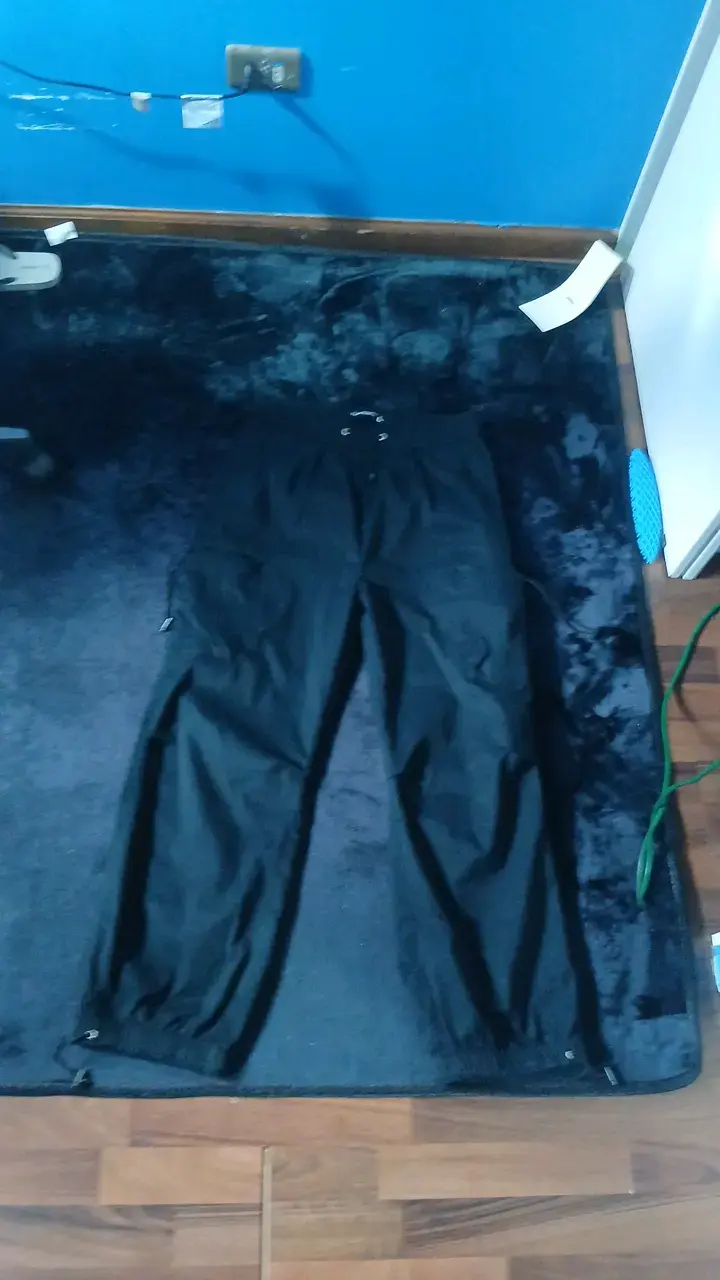 Pantalones deportivos negros Clusterman talla L
