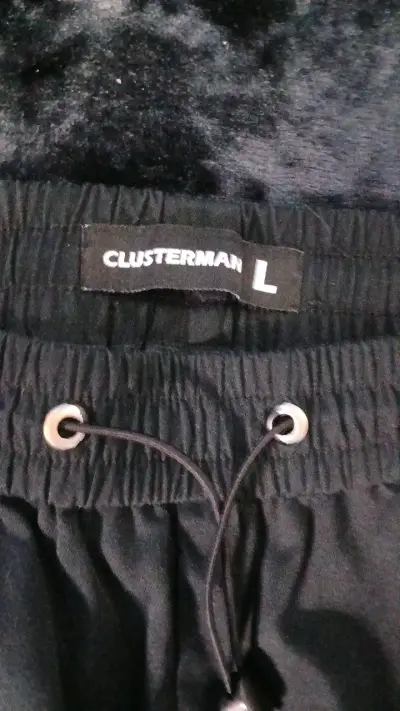 Pantalones deportivos negros Clusterman talla L - miniatura 2