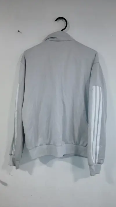 Chaqueta deportiva gris Adidas para hombre - miniatura 2