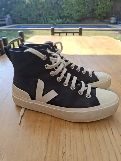 Zapatillas negras de lona Veja talla 39 - miniatura 1