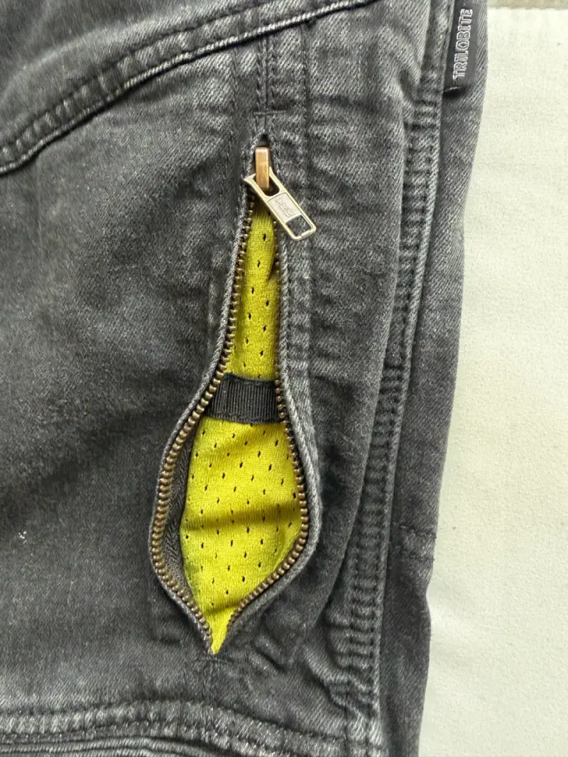 Pantalones Trilobite de moto negros con protección - 2