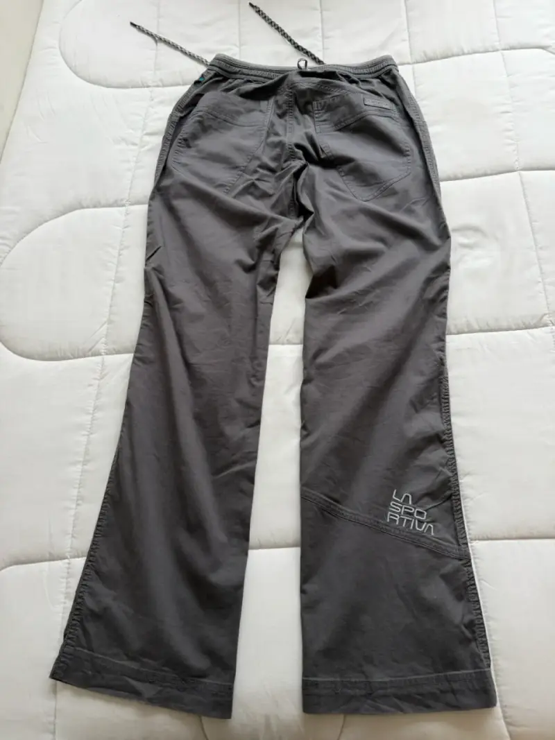 Pantalones deportivos grises La Sportiva - 2