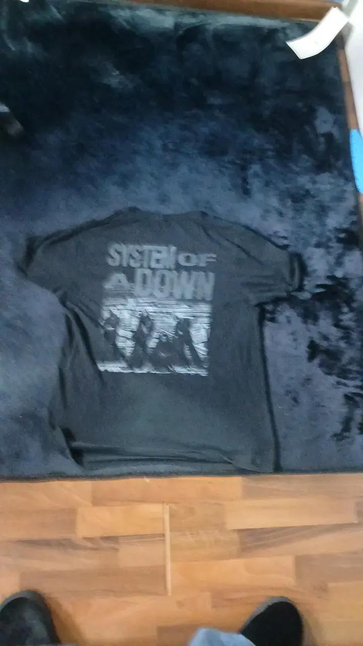 Polera negra System of a Down para hombre - 2