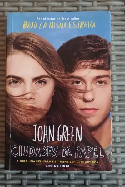 Libro Ciudades de Papel de John Green - miniatura 1