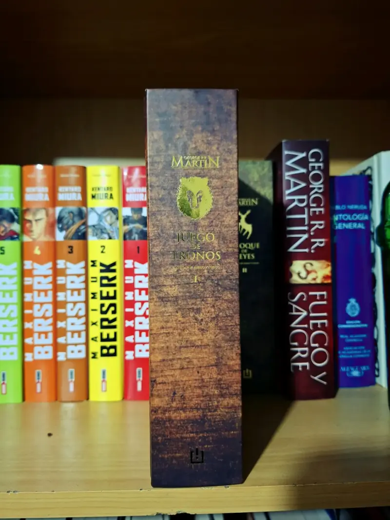 Libro Juego de Tronos de George R.R. Martin - 4