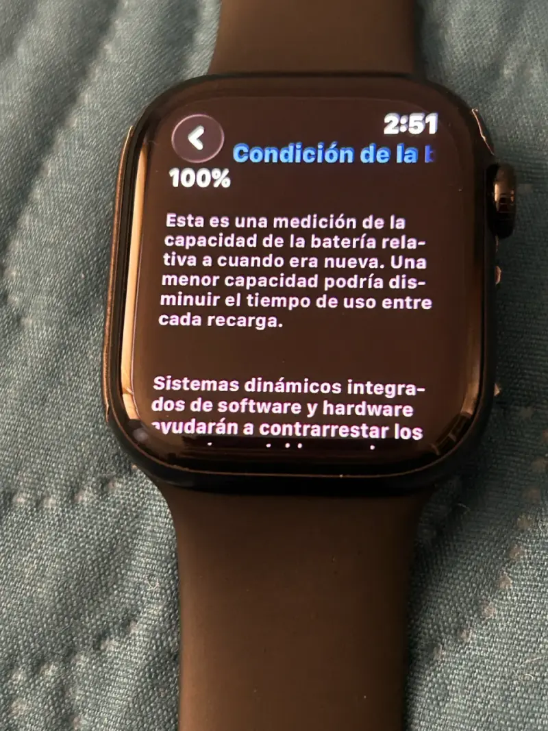 Apple Watch con correa negra y caja original - 5