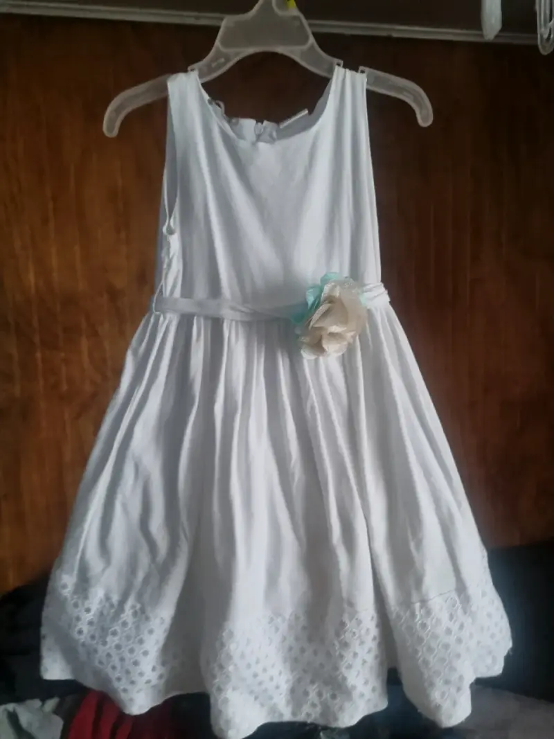 Vestido de niña elegante con flores y lazo - 4