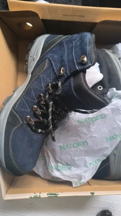 Botas de trekking NatGeo azul para hombre - miniatura 1