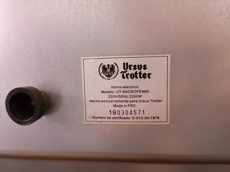 Horno eléctrico Ursus Trotter modelo UT-BACKOFEN60 - 1
