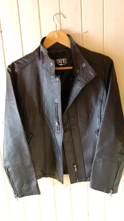 Chaqueta de cuero negra Todopiel - miniatura 1