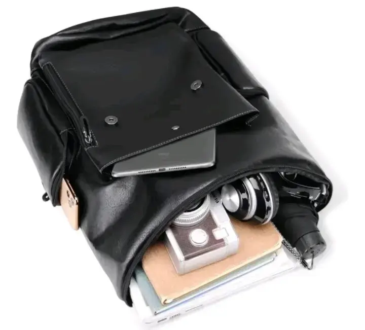 Mochila de cuero sintético negra UNISEX - 3