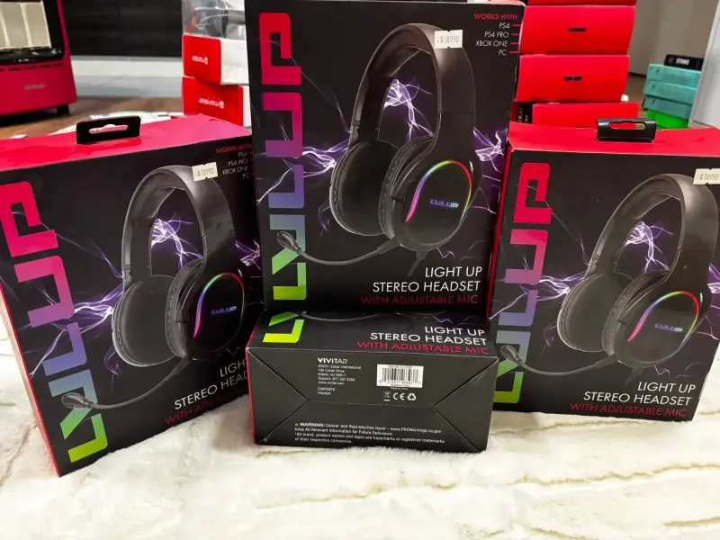 Audífonos Gamer Vivitar con Micrófono Ajustable
