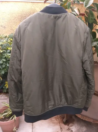 Chaqueta bearcliff bomber verde para hombre - miniatura 3
