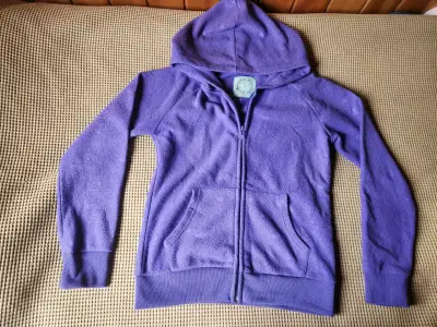 Polerón morado con capucha y cierre - miniatura 1