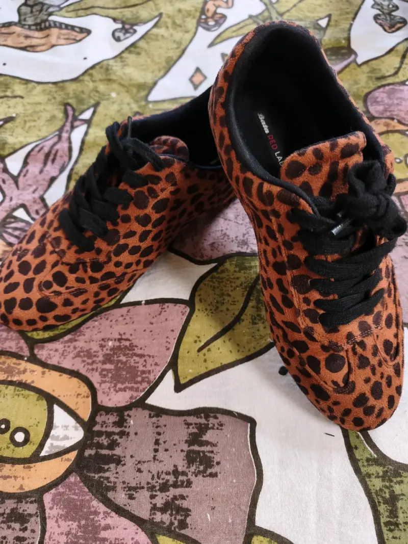 Zapatillas deportivas estampado leopardo Bata