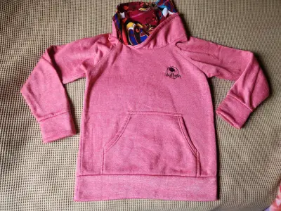 Polerón rosado con cuello estampado Buffalo - miniatura 1