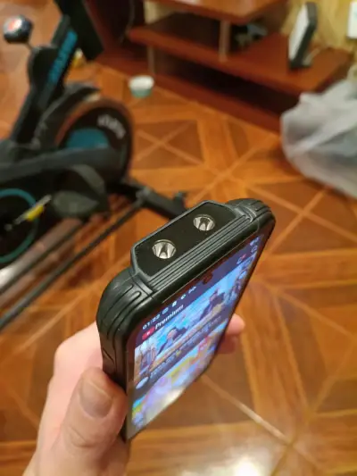 Smartphone resistente Cubot con triple cámara - miniatura 4